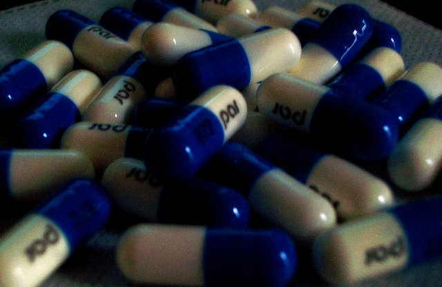 A pile of Fluoxetine pills.