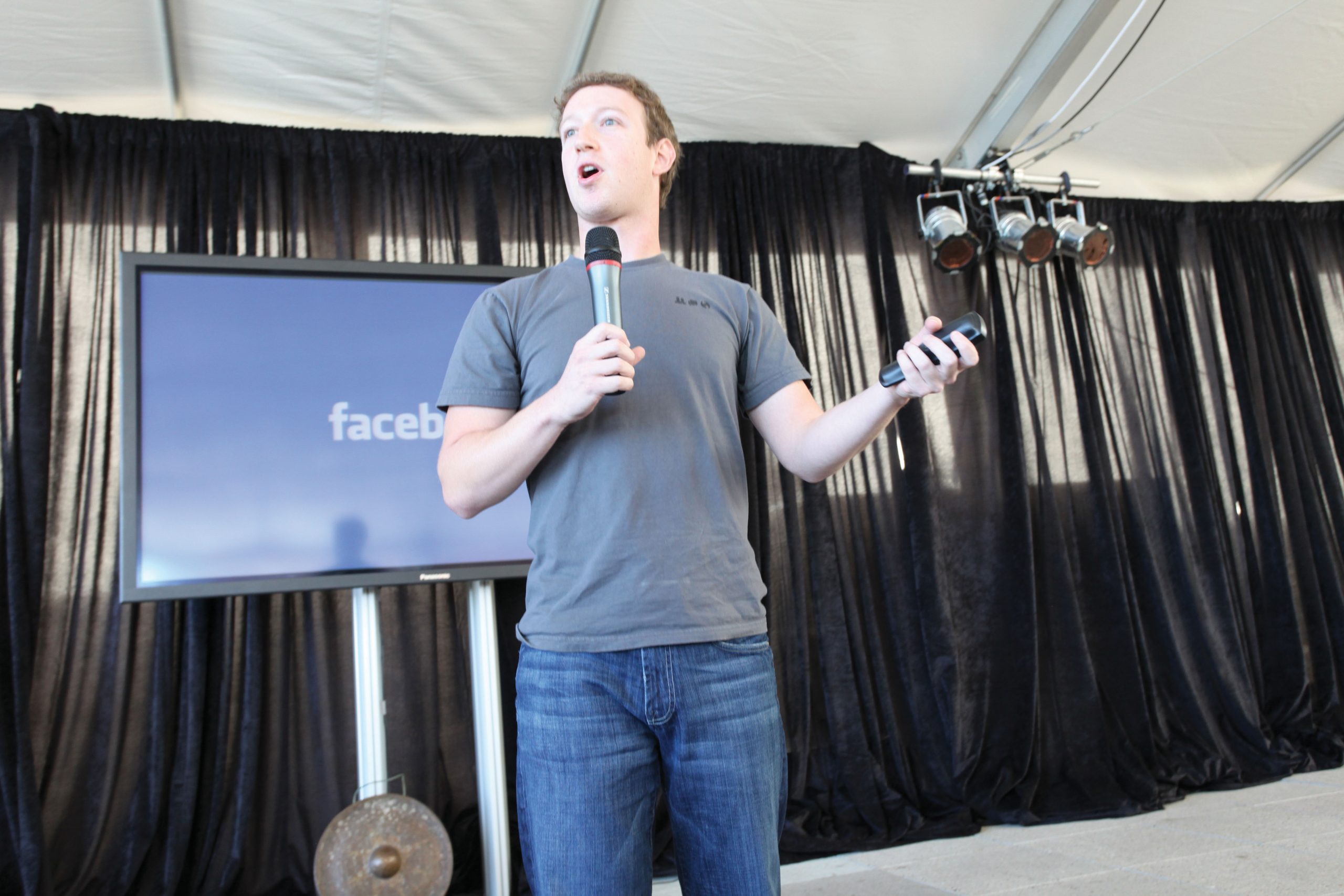 Mark Zuckerberg giving a speech at a convention