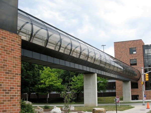 A skybridge connecting two buildings